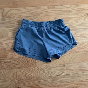 90 degree shorts